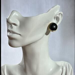 Vintage Black & Gold Round Stud Earrings – Timeless Post Earrings